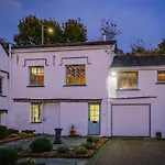 Stunning Grade 2 Listed With Parking And Hot Tub Appartement *