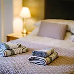 Stunning Grade 2 Listed With Parking And Hot Tub