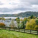 Apartamento Stunning Grade 2 Listed With Parking And Hot Tub