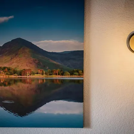 Stunning Grade 2 Listed With Parking And Hot Tub 아파트 *