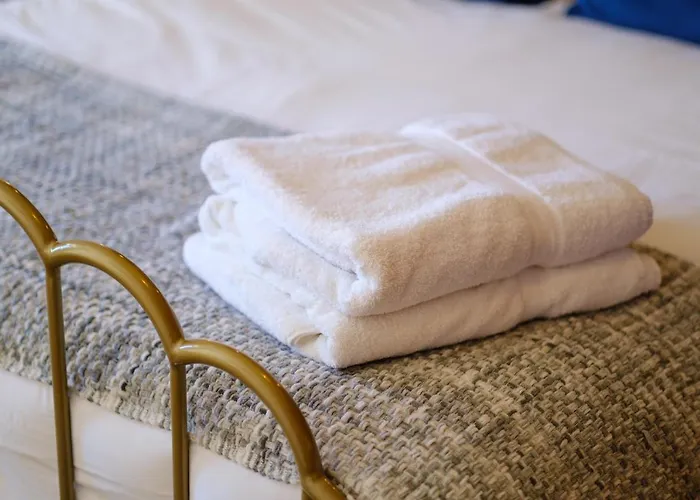 Stunning Grade 2 Listed With Parking And Hot Tub 鲍内斯温德米尔